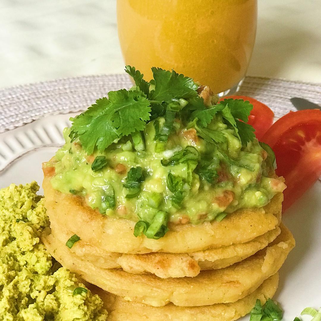 Arepas stuffed with Pepitas "Eggs"