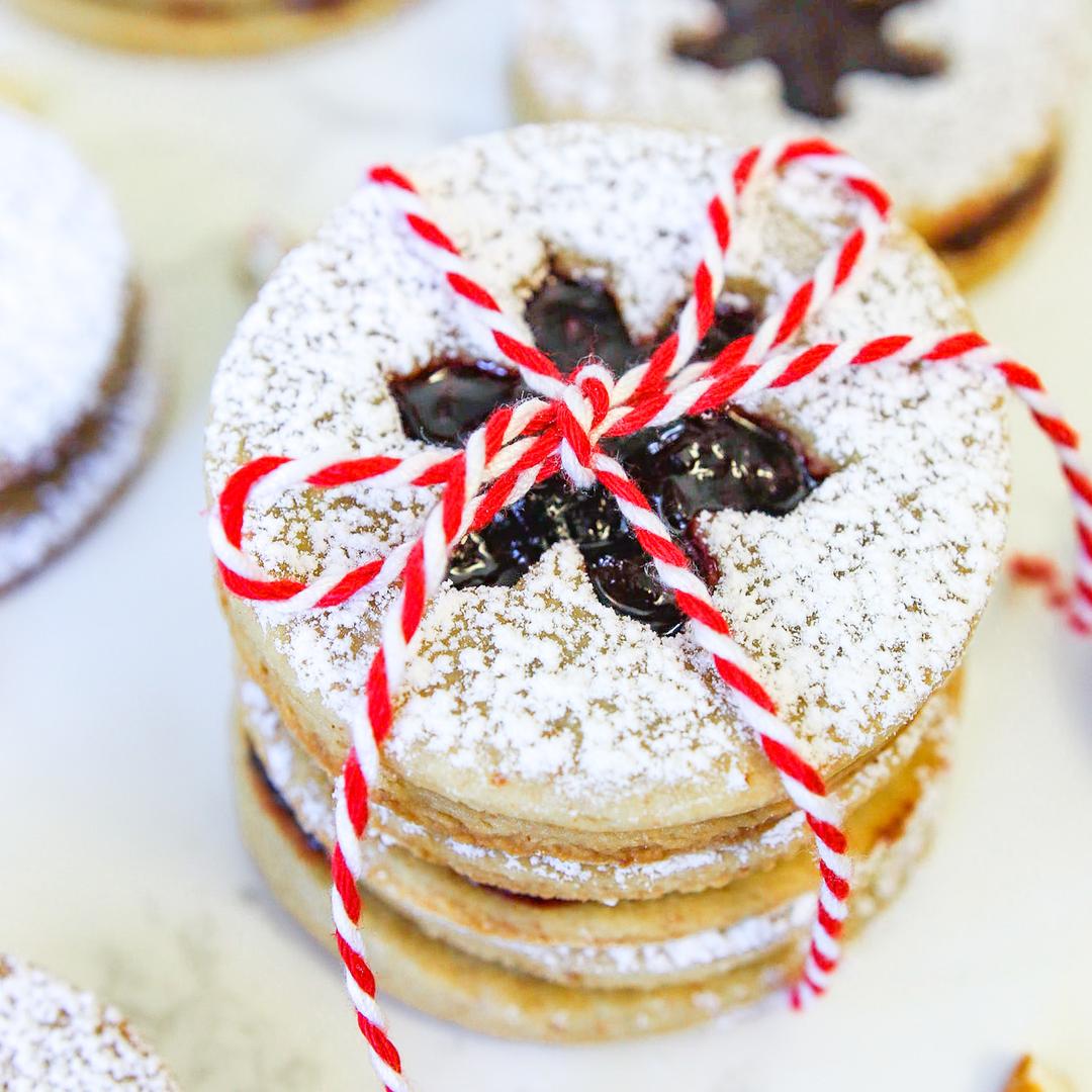 Linzer Christmas Cookies