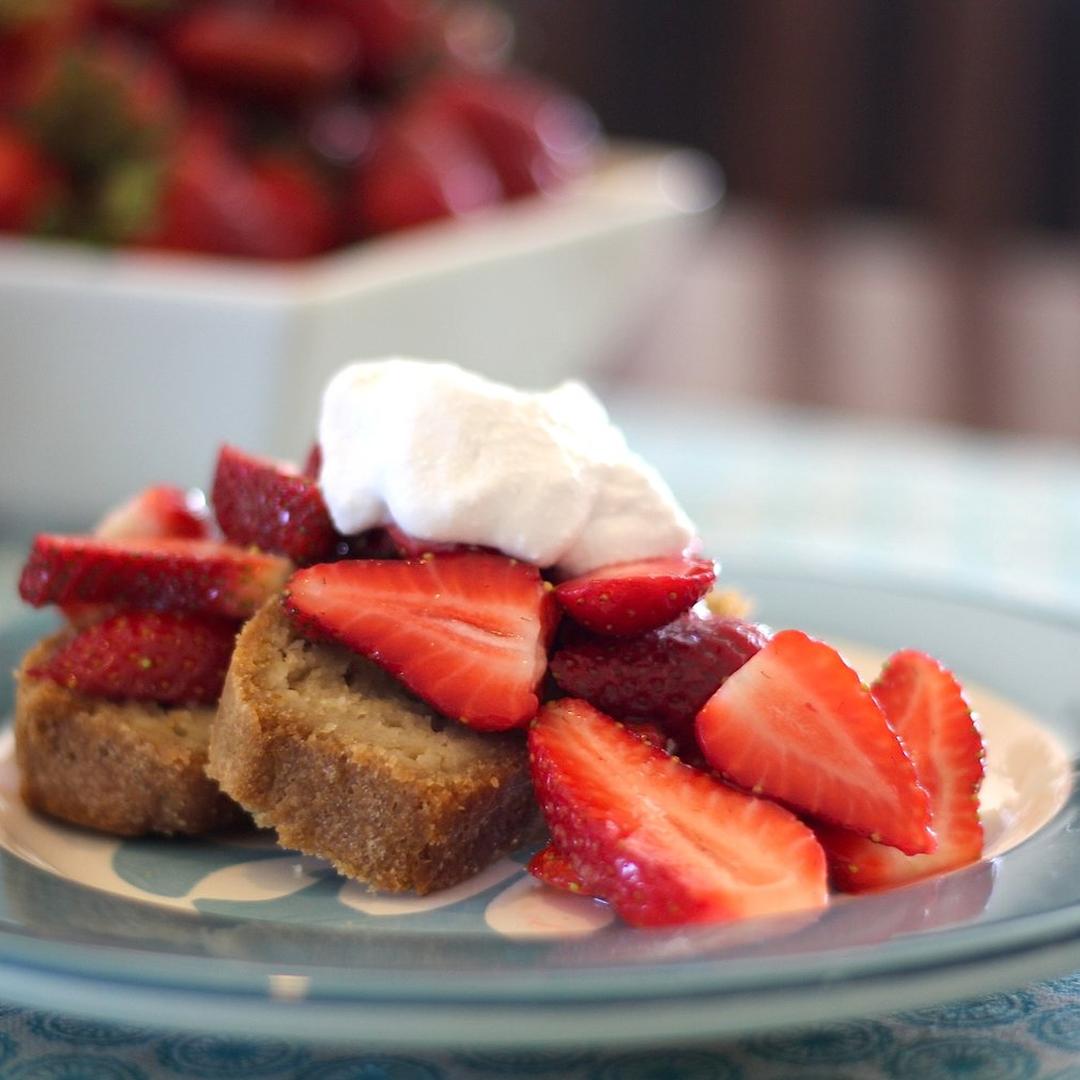 Strawberry Cream Dessert